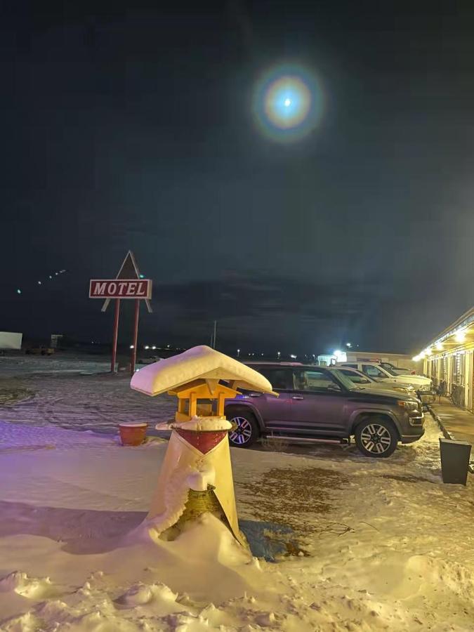 Dundurn Motel Buitenkant foto