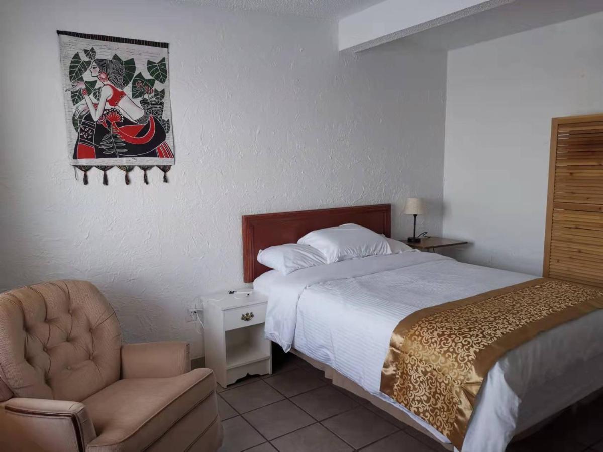 Dundurn Motel Buitenkant foto