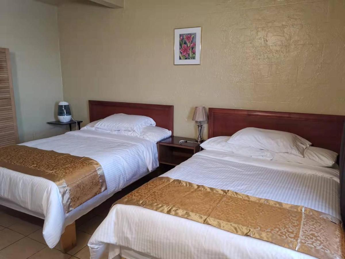 Dundurn Motel Buitenkant foto