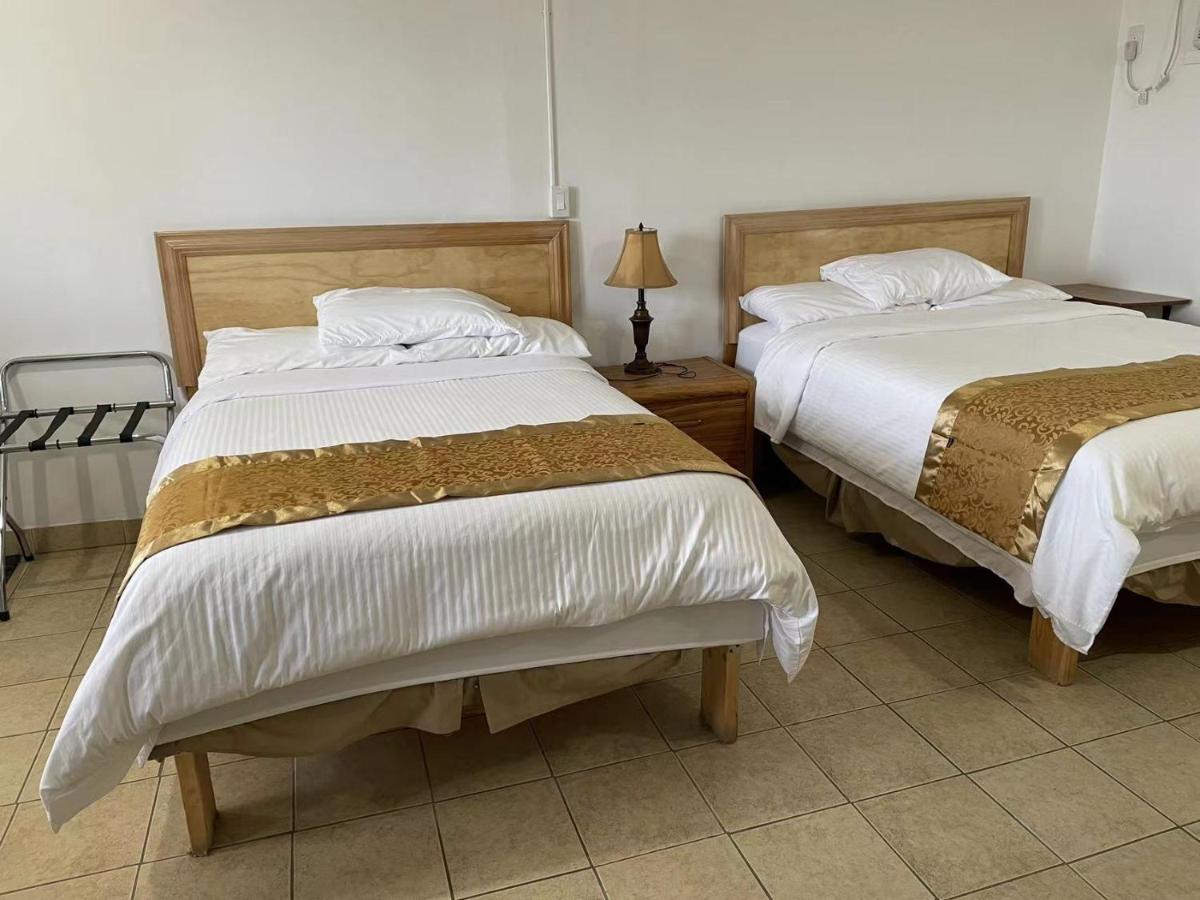 Dundurn Motel Buitenkant foto