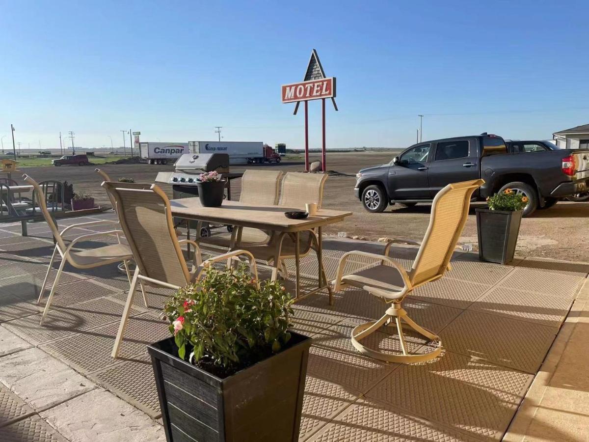 Dundurn Motel Buitenkant foto